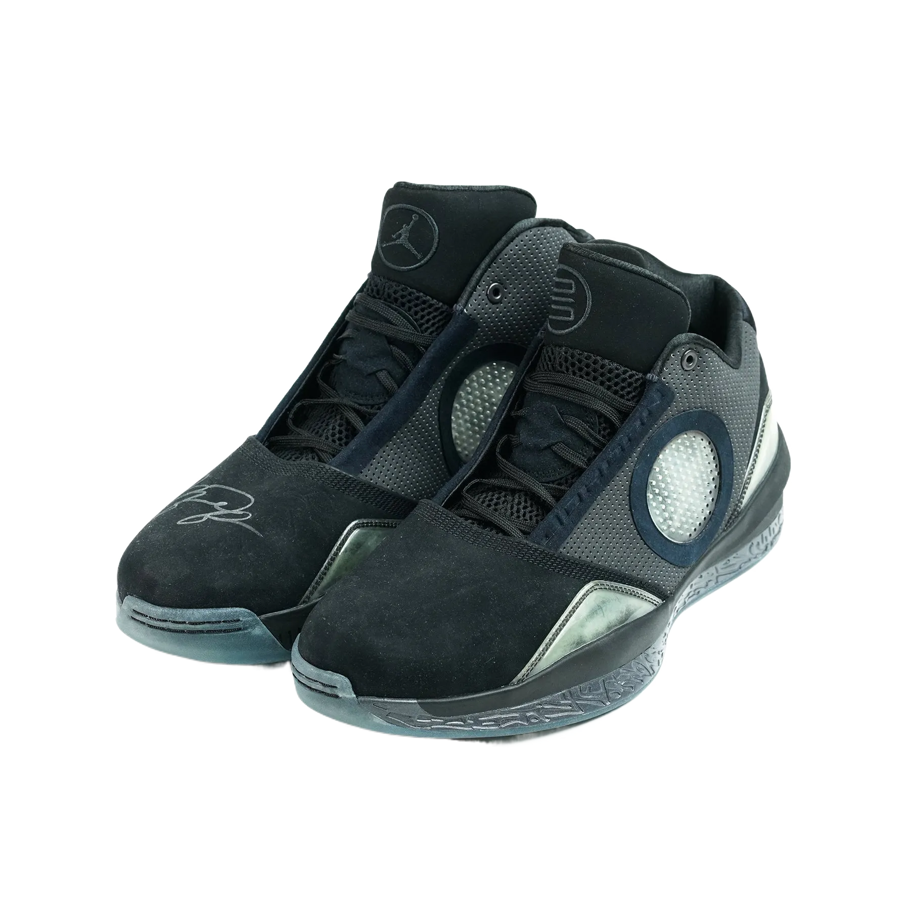 Air Jordan 2010 (with Michael Jordan's signature) - Size 13 US