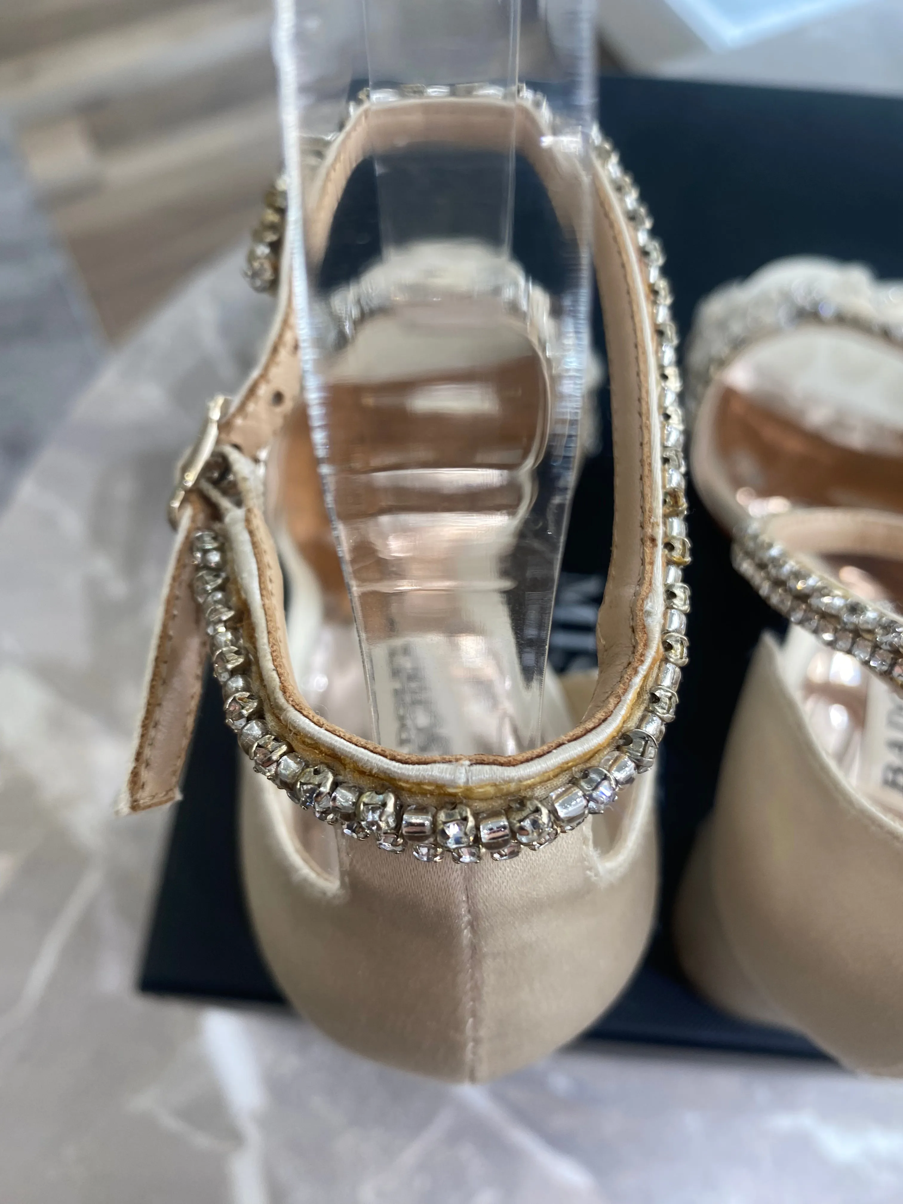 SAMPLE - Finesse Ivory - Size 5.5