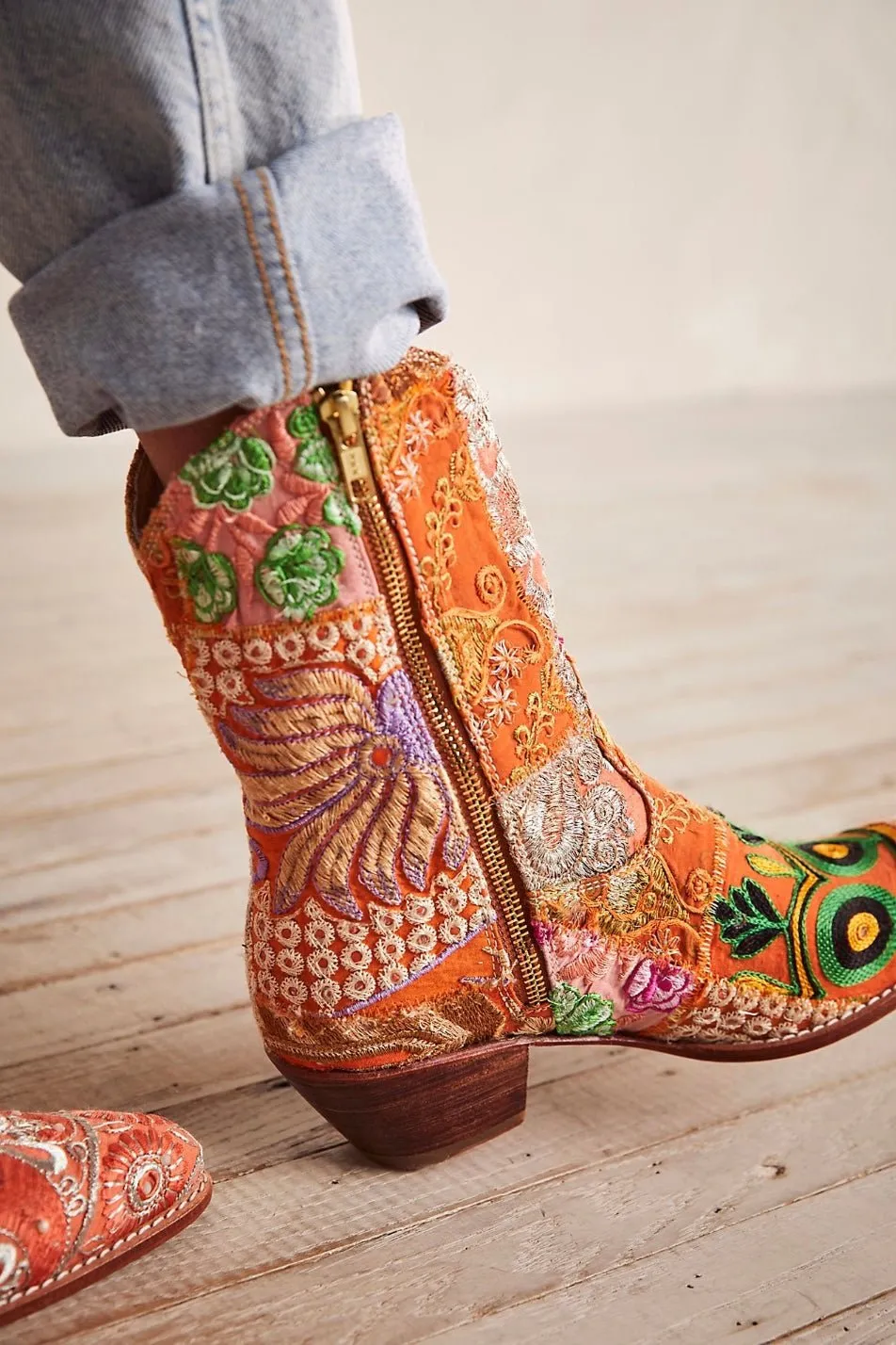 SUNNY DAYS ANKLE BOOTS